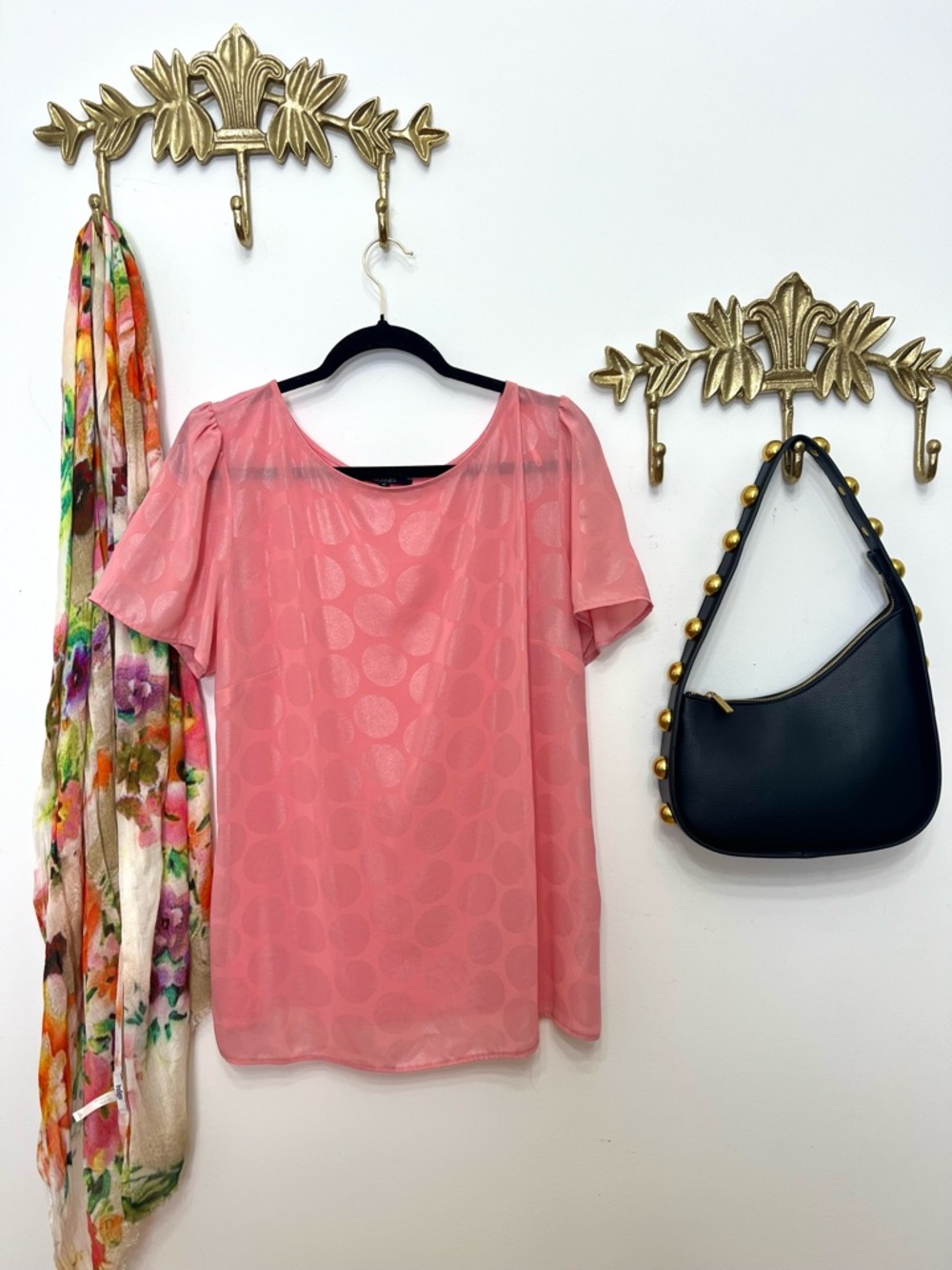 Pink Dot Short-Sleeve Blouse L ptp 22” l27.4”